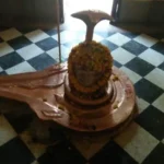Rin Mukteshwar Mahadev Temple is located on Omkareshwar-Parikrama/Omkar-Parvat On the banks of Narmada Kaveri Sangam. It was built by the Pandavas during their AGYATWAS. When they asked Lord Krishna the reason for their suffering, God told him about this Agyatvaas due to Pitra-Rina (ancestor's debt). At the same time, he described the significance of worshiping Lord Shiva in the form of Rin Mukteshwar.