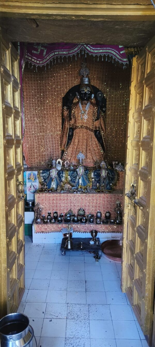 Rin Mukti Puja at Rin-Mukteshwar Omkareshwar - Image 4